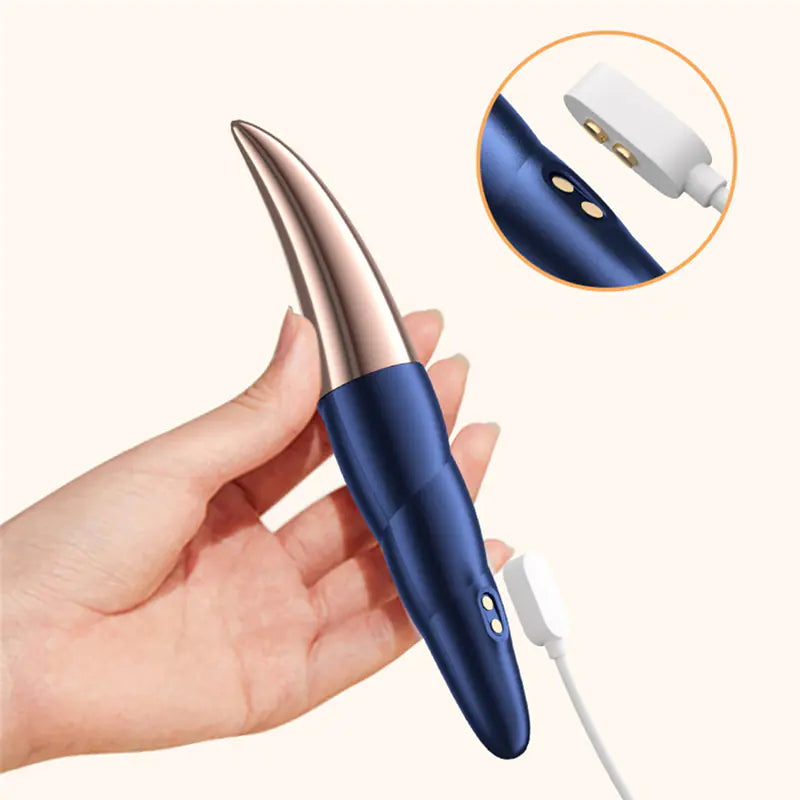 Gizmo Gadgets Electric eyelash curler in sleek blue design with USB charging feature for effortless styling