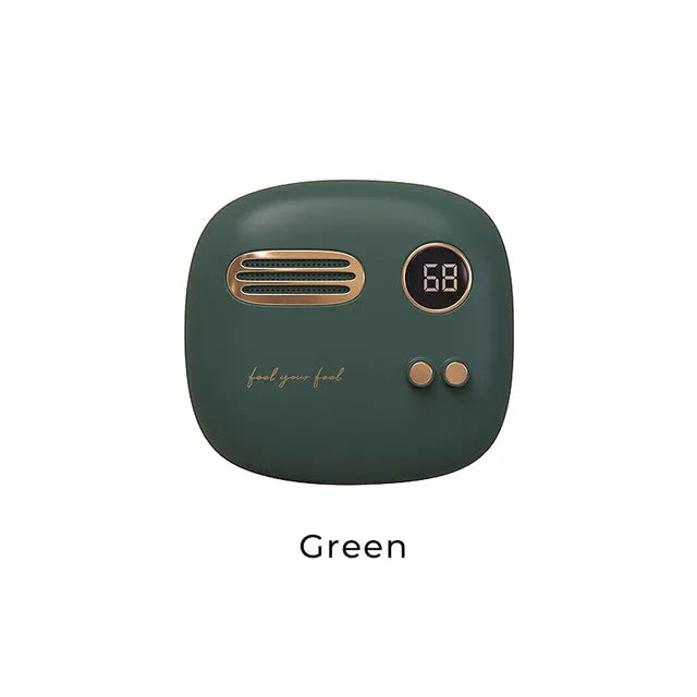 Gizmo Gadgets Portable hand warmer power bank in green with digital temperature display