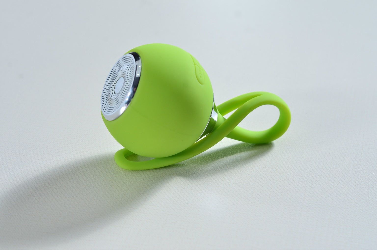 Gizmo Gadgets waterproof Bluetooth speaker in bright green with a compact design for outdoor use