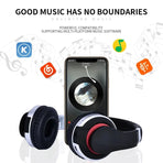 Foldable gaming headphone with sleek design and compatibility for multi-platform music software
