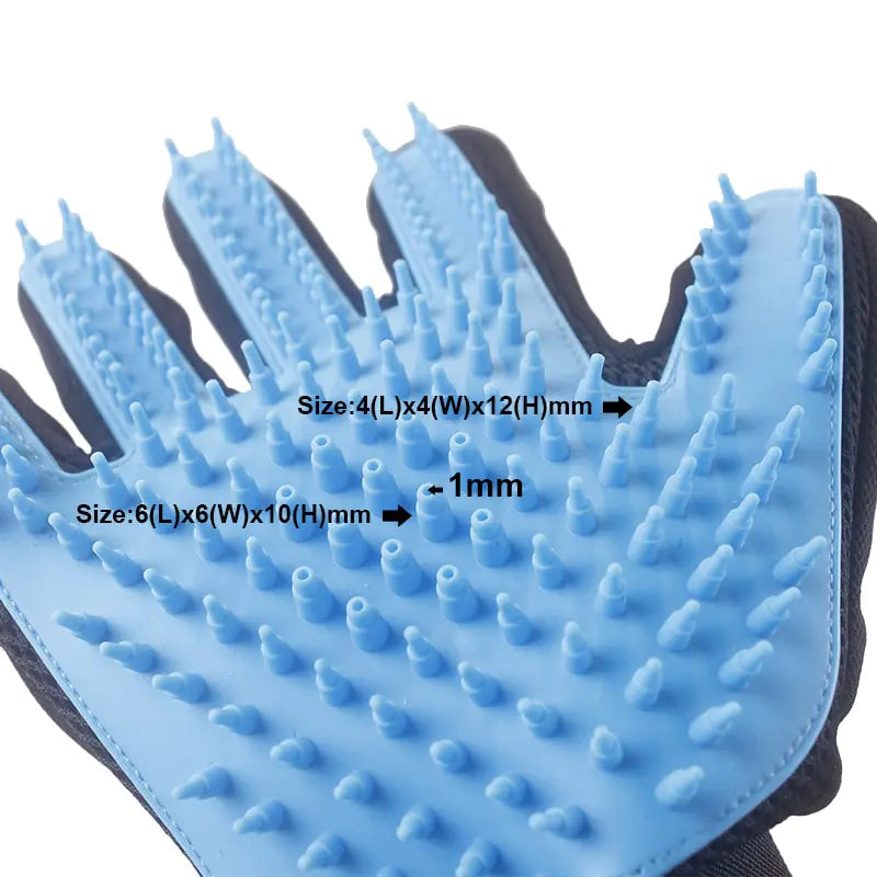 Gizmo Gadgets pet bathing gloves with soft silicone bristles for effective grooming and bathing